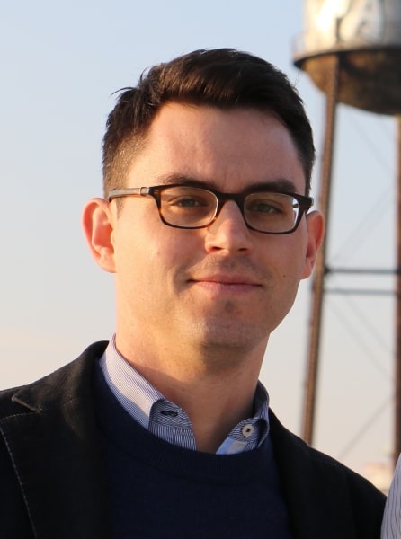 صورة المؤلف جوشوا فوير